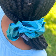Load image into Gallery viewer, Blue Jumbo Hair Scrunchie