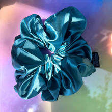 Load image into Gallery viewer, Blue Jumbo Hair Scrunchie
